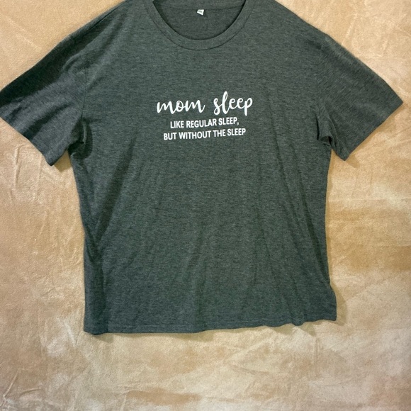 Gray Graphic T-Shirt 2XL - Picture 1 of 6